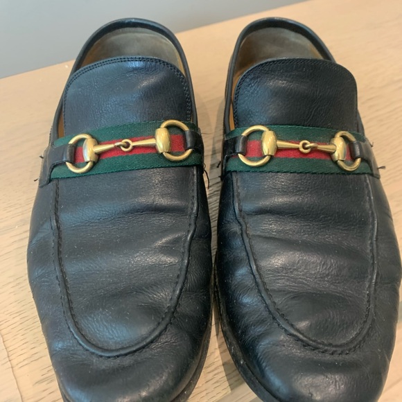 Gucci Black Leather Boat Shoes with Gold Accents - Picture 1 of 2